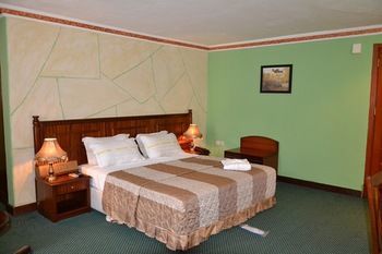 Venus Hotel คินชาซา ภายนอก รูปภาพ