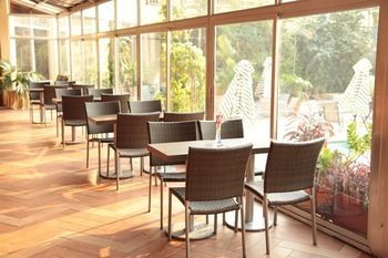 Venus Hotel คินชาซา ภายนอก รูปภาพ