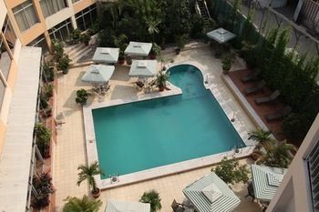 Venus Hotel คินชาซา ภายนอก รูปภาพ