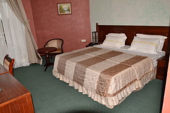 Venus Hotel คินชาซา ภายนอก รูปภาพ